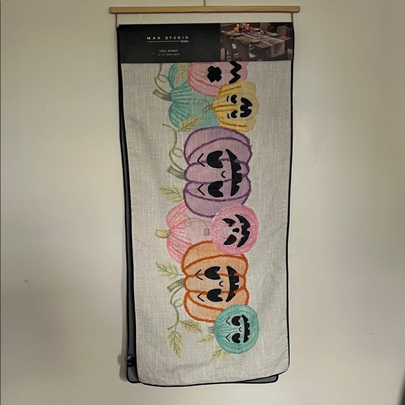 Max Studio Home Halloween Multicolor Embroidered Pumpkin Table Runner NWT - Picture 1 of 8